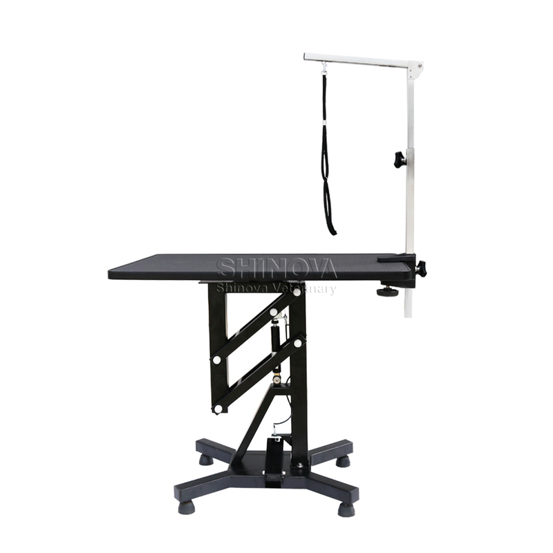 Pneumatic-lifting grooming table